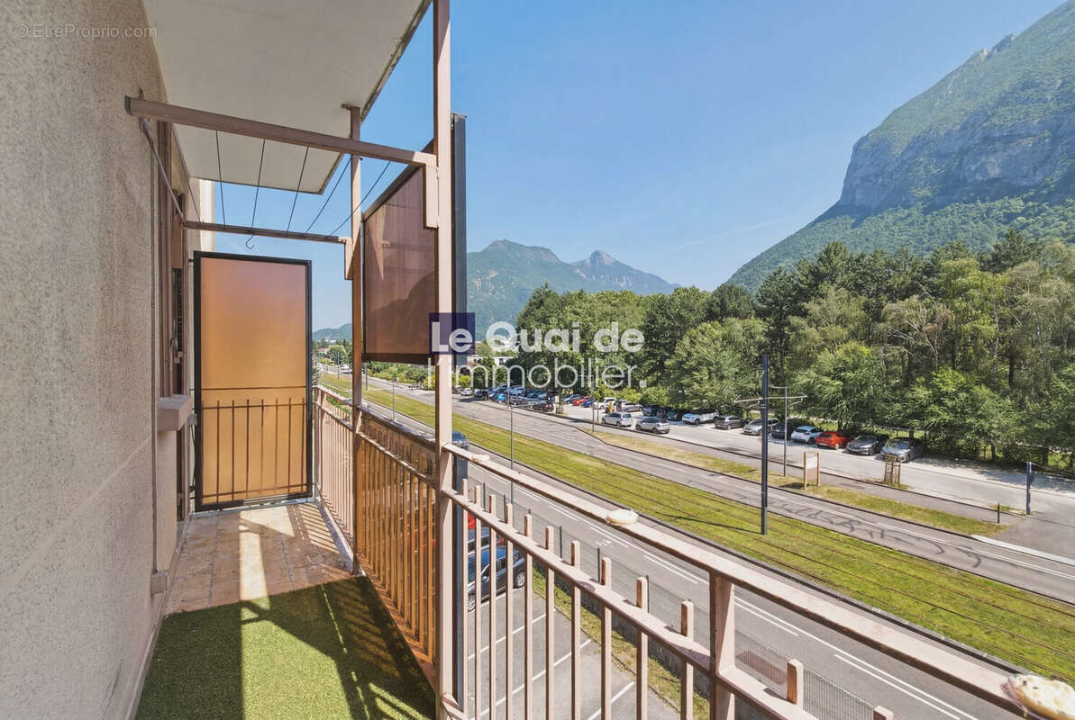 Appartement à SAINT-EGREVE