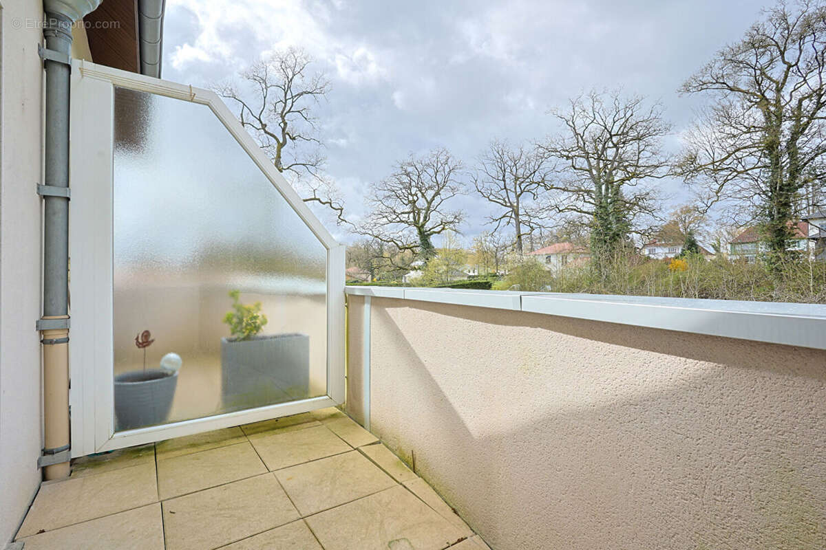 Appartement à CREHANGE