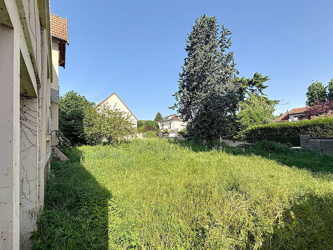 Maison à LE PERREUX-SUR-MARNE