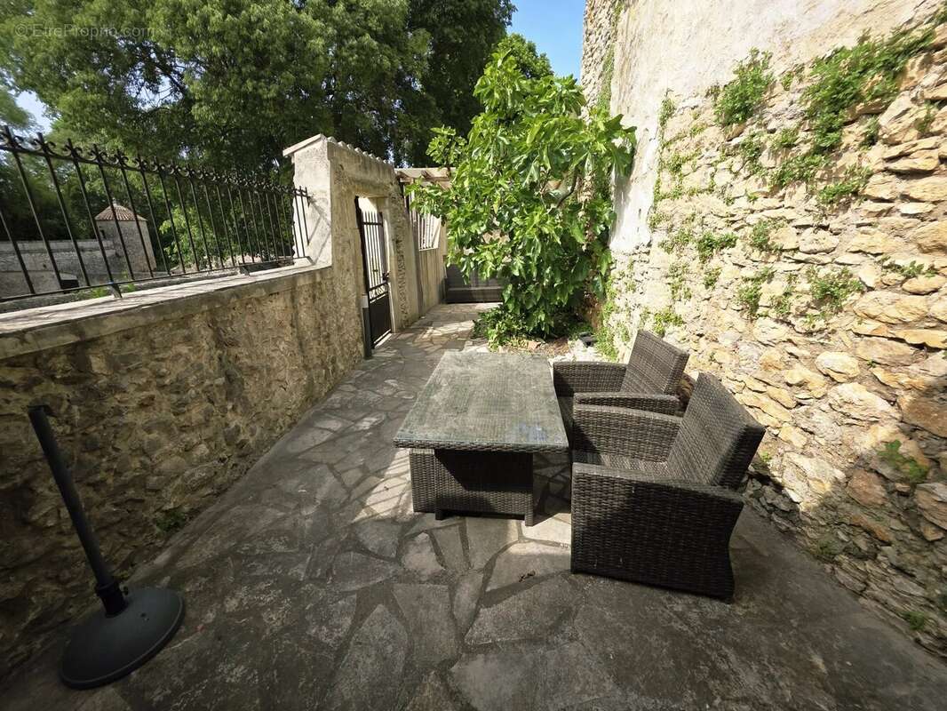 Appartement à DIONS