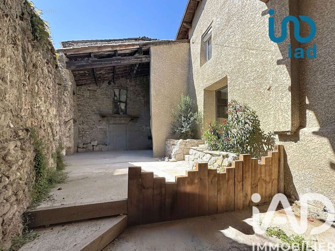 Photo 2 - Maison à PEYRAUD