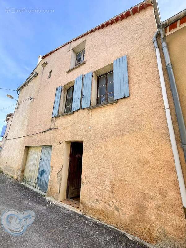 Revest-du-Bion - maison de village à rénover de 44 m² habitable pour un total de152 m² . - photo 16
