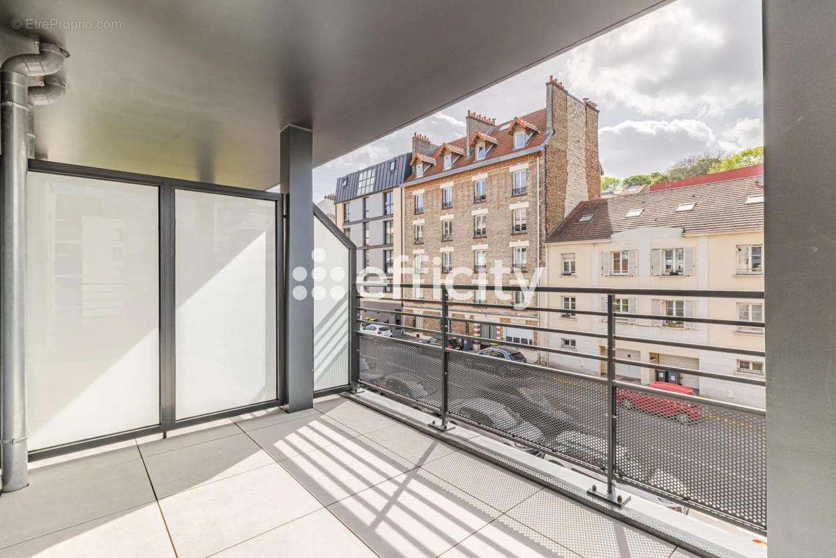 Appartement à ISSY-LES-MOULINEAUX