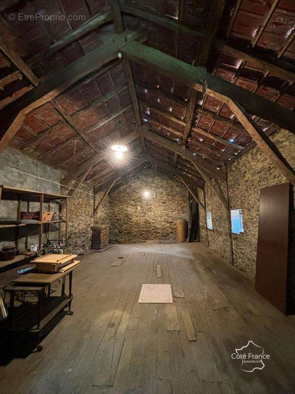 Maison à BAGNAC-SUR-CELE