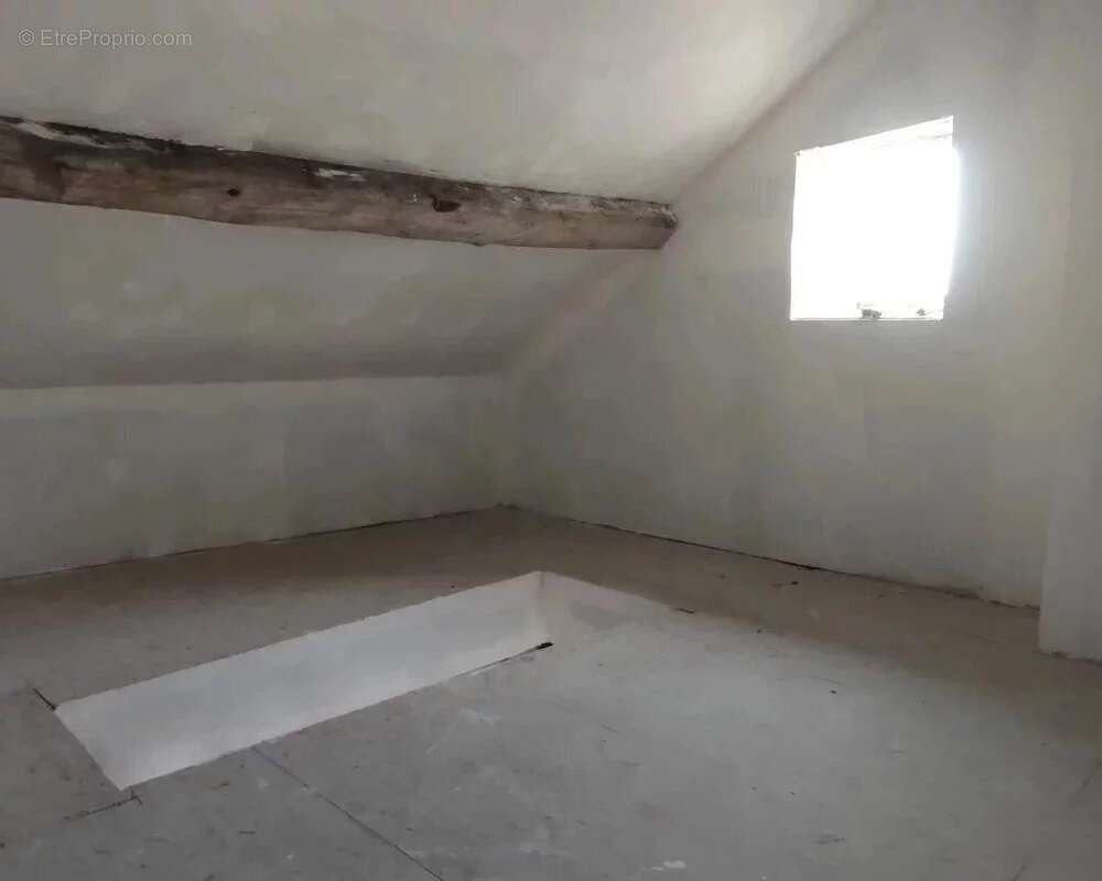 Appartement à HERICY