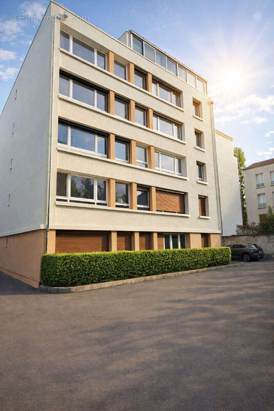Appartement à MAISONS-ALFORT