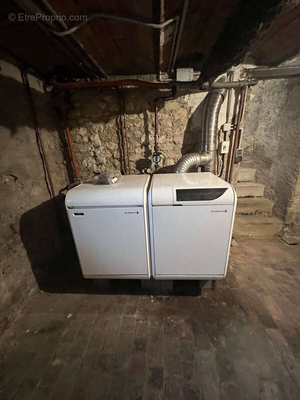 Maison à COSNE-COURS-SUR-LOIRE