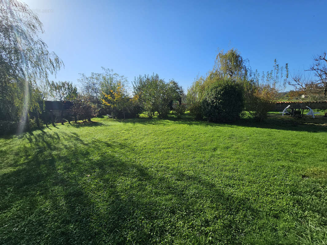 Maison à LIGNY-EN-BRIONNAIS