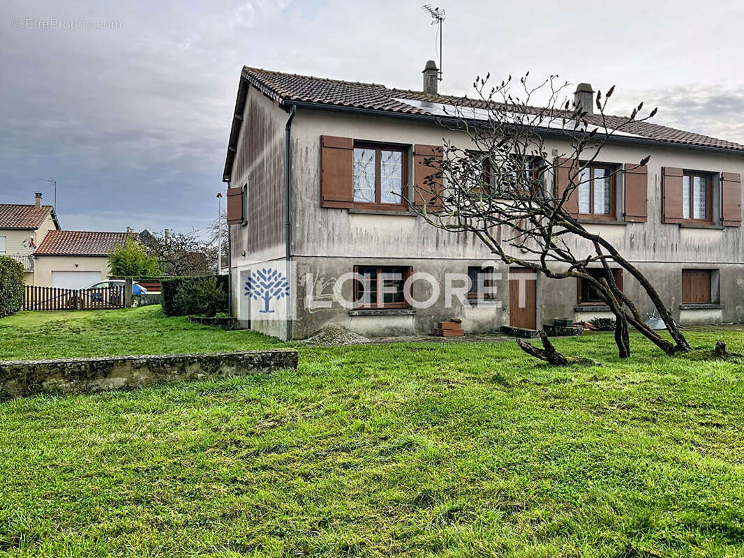 Maison à LA FERRIERE-EN-PARTHENAY