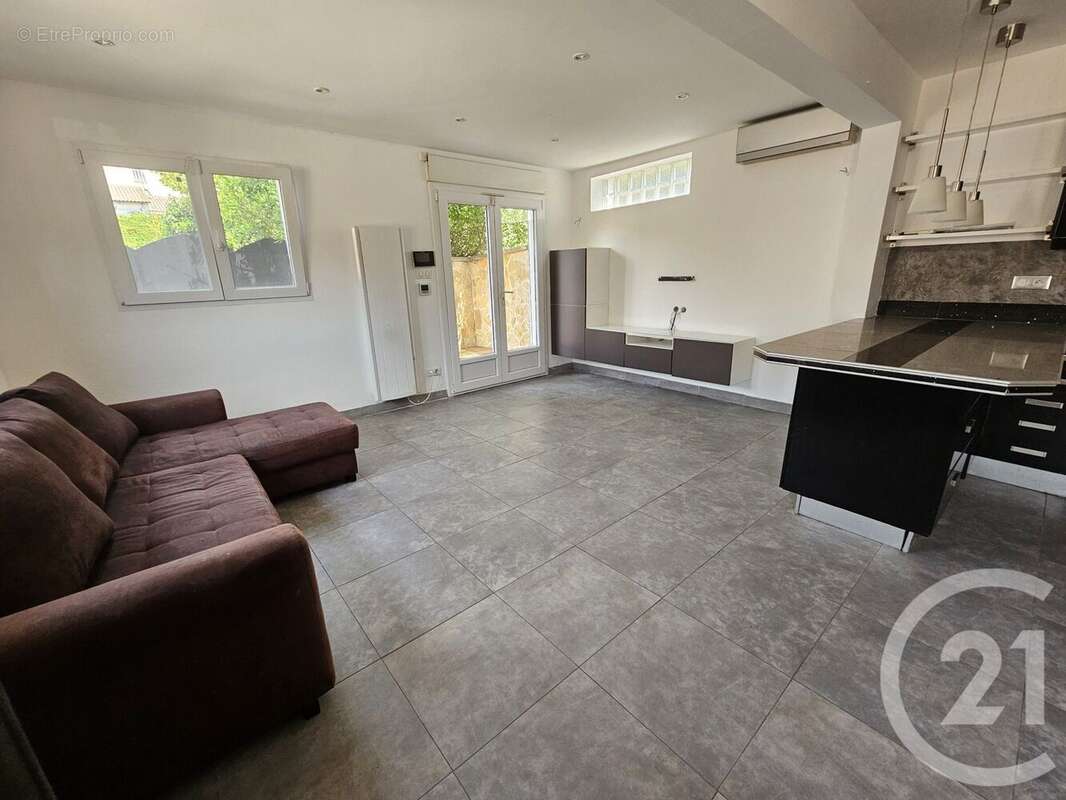 Maison 94 m² à Villeneuve-Loubet  - photo 3