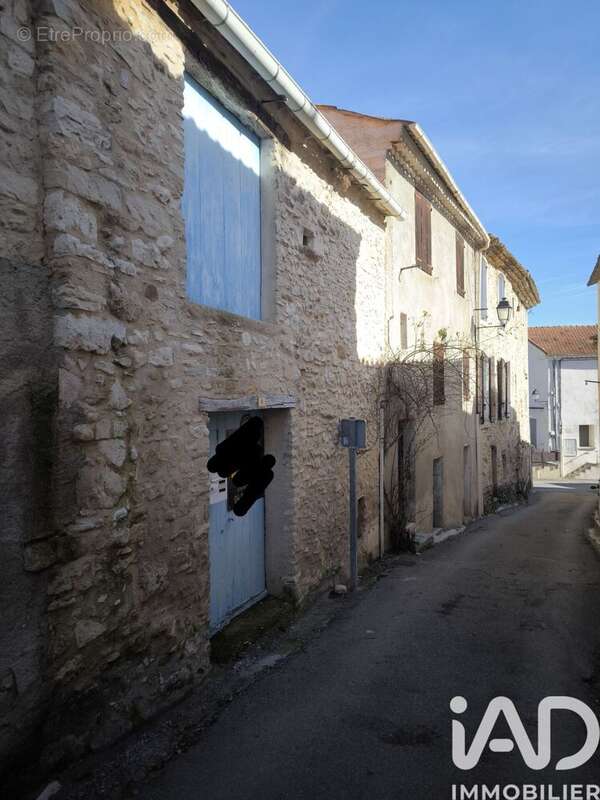 Maison 56 m² à Sigonce  - photo 4