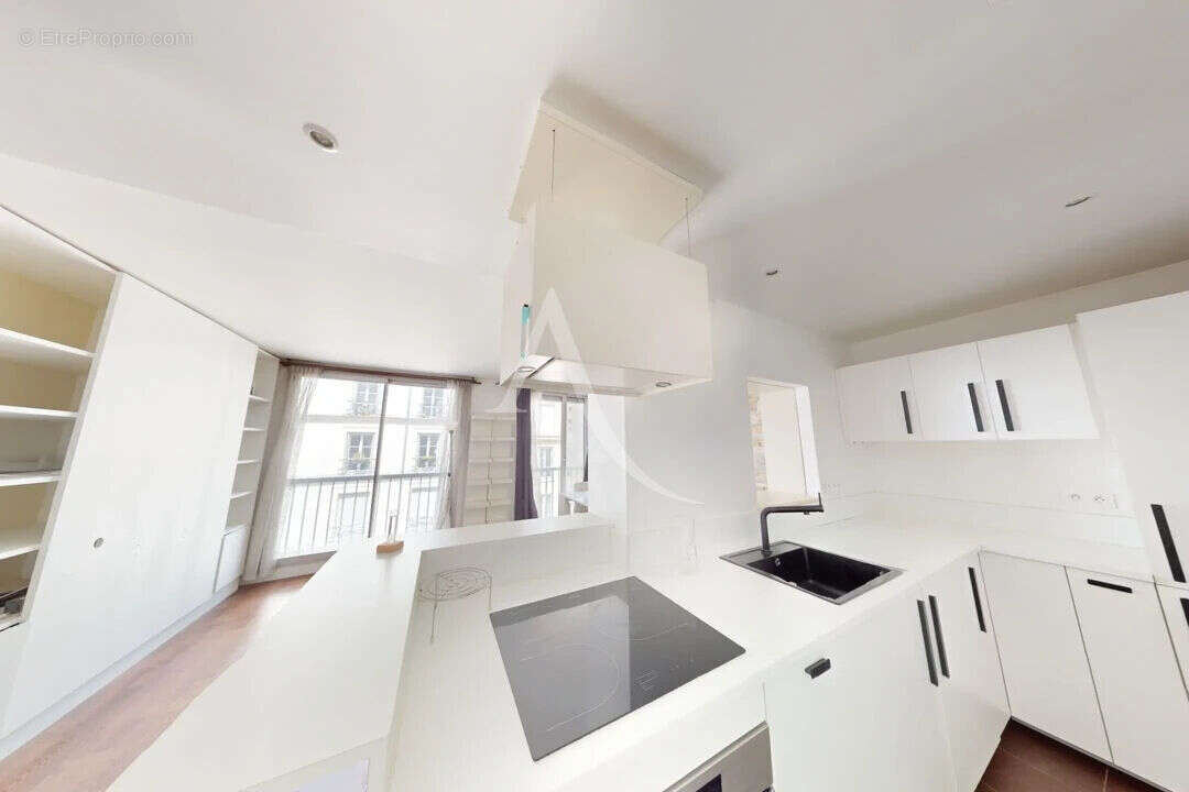 Appartement à PARIS-10E