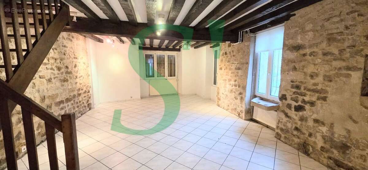 Maison à MARINES