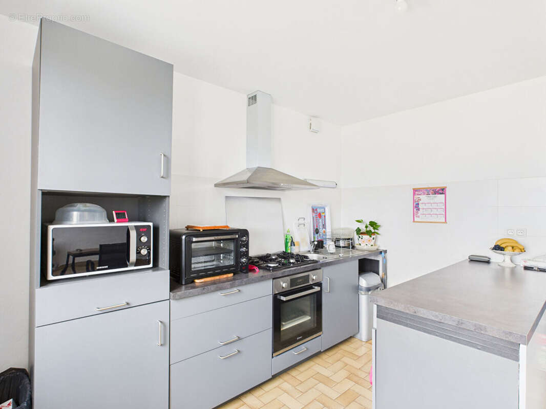 Maison à LE CRESTET