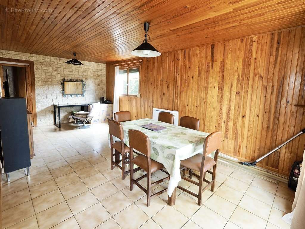 Maison à LE CHATELET-EN-BRIE