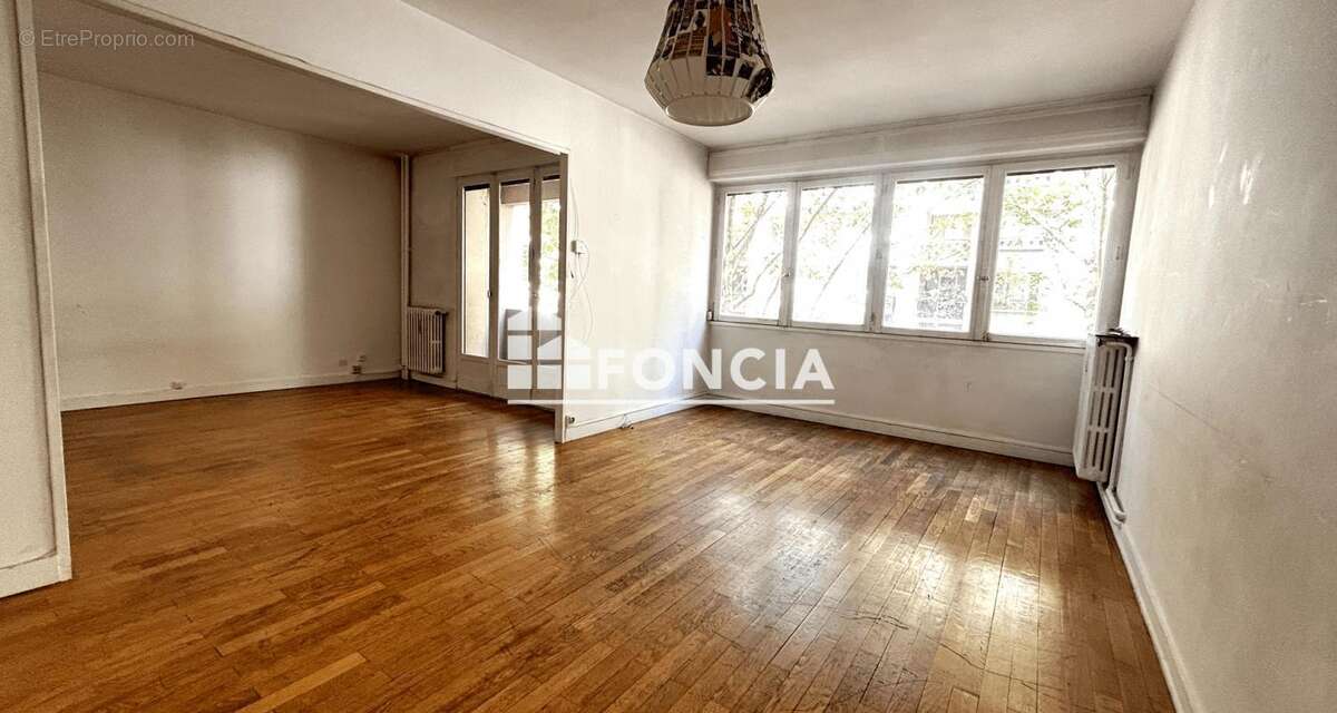Appartement à LYON-3E