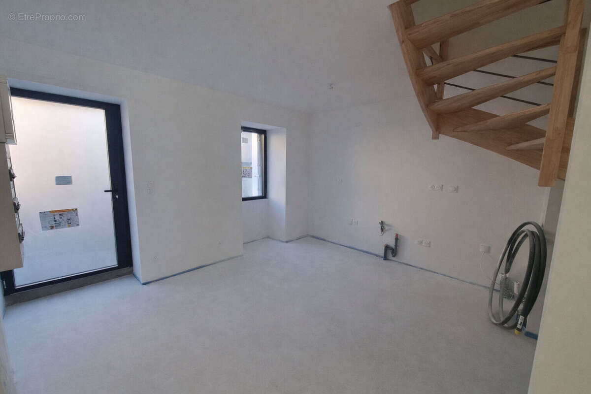 Maison à SAINT-SEBASTIEN-SUR-LOIRE