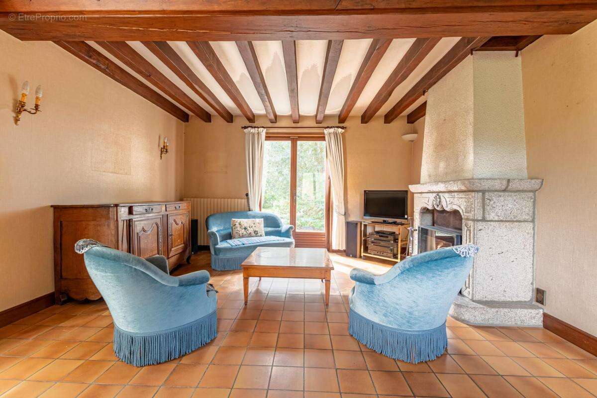 Maison à FRESNAY-SUR-SARTHE