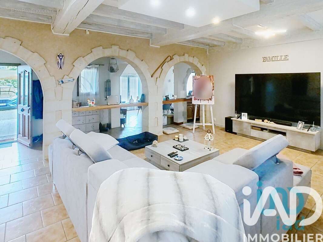 Maison 305 m² à Montignac  - photo 6