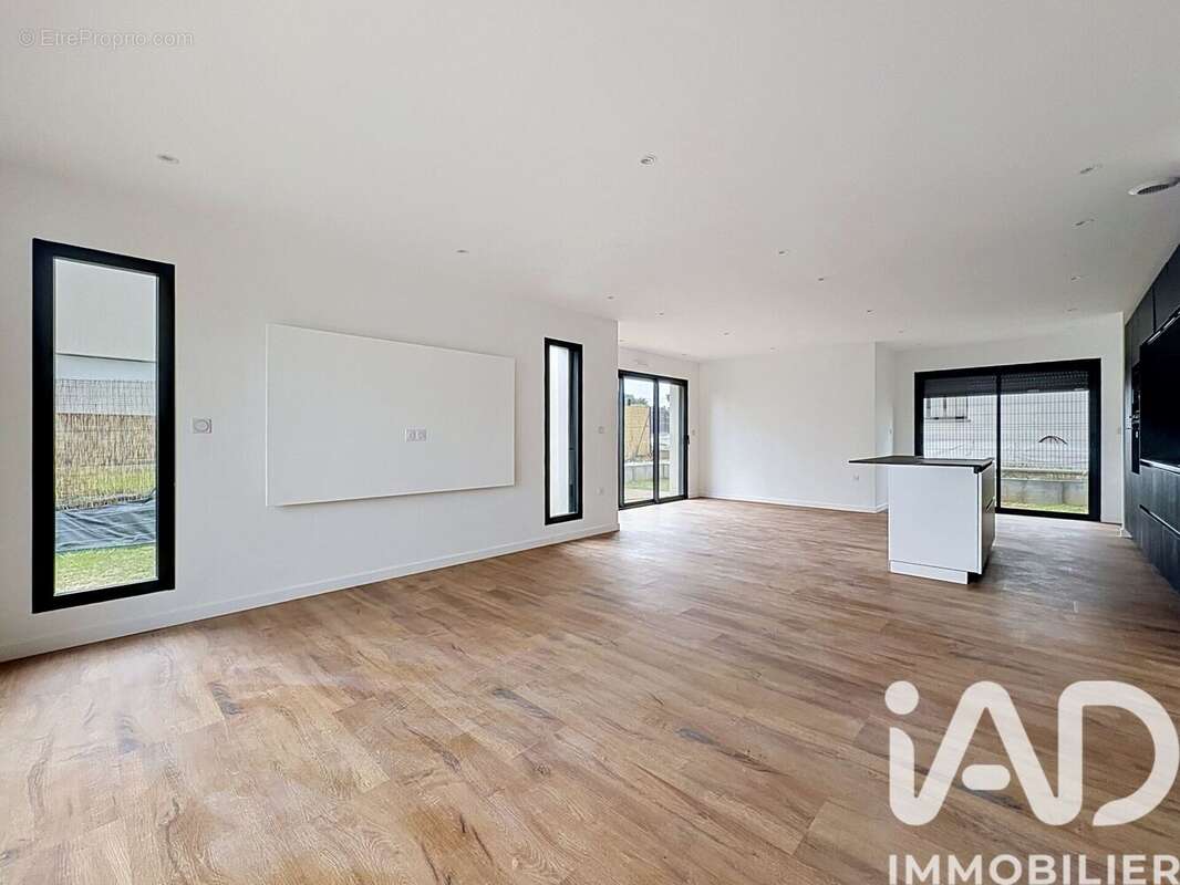 Photo 3 - Maison à CINTRE