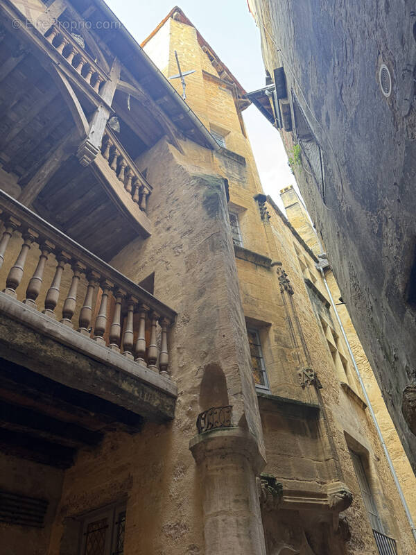 Appartement à SARLAT-LA-CANEDA