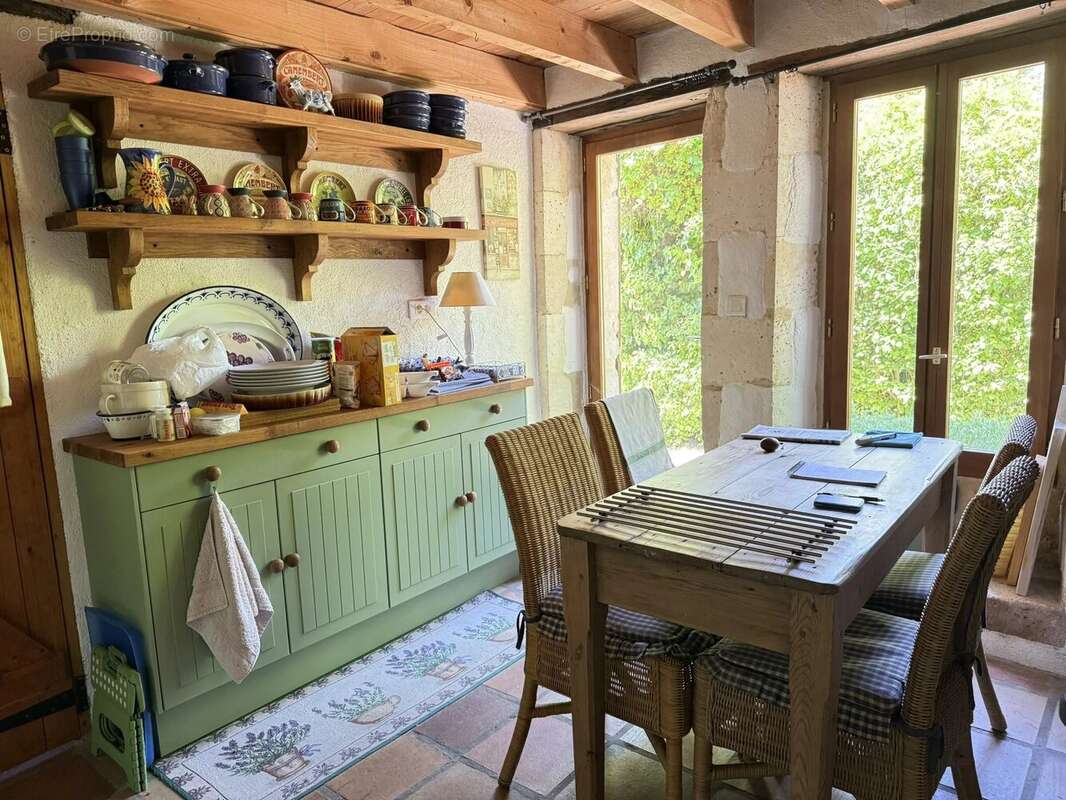Belle maison de 3 chambres avec piscine commune - photo 3