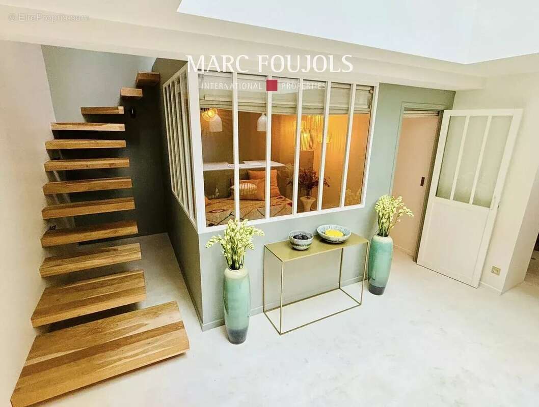 Appartement à PARIS-17E