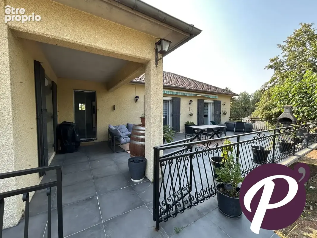 Maison 7 pièces 232 m² à vendre à Saint-Pierre-D'eyraud (24130) - photo 9
