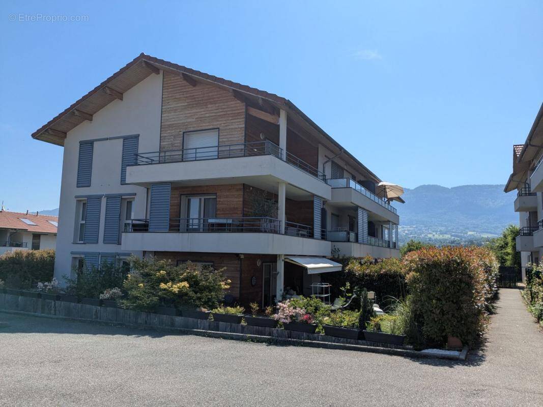 Appartement à FEIGERES