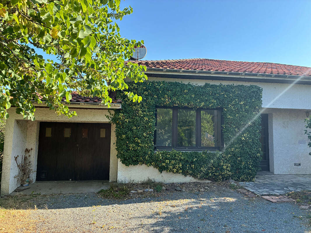 Maison de plain-pied avec vue dégagée sur la campagne, à deux pas de Cancon - photo 13