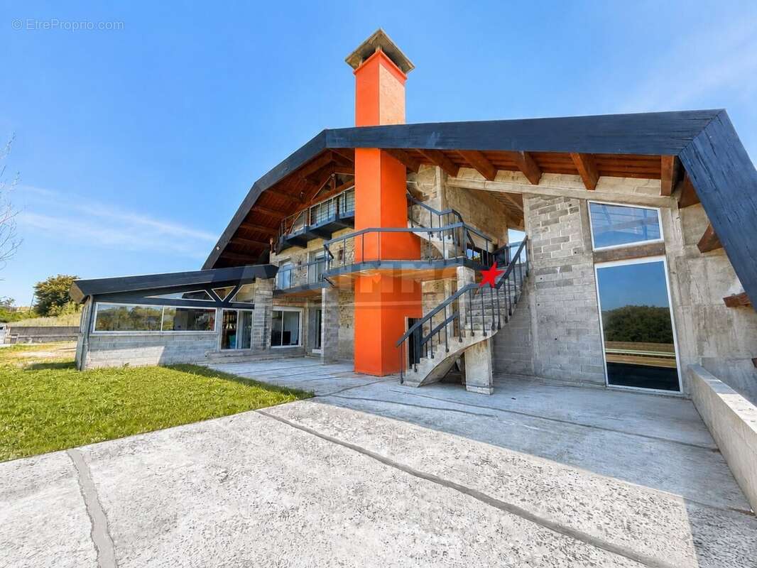 Maison à CARAMAN
