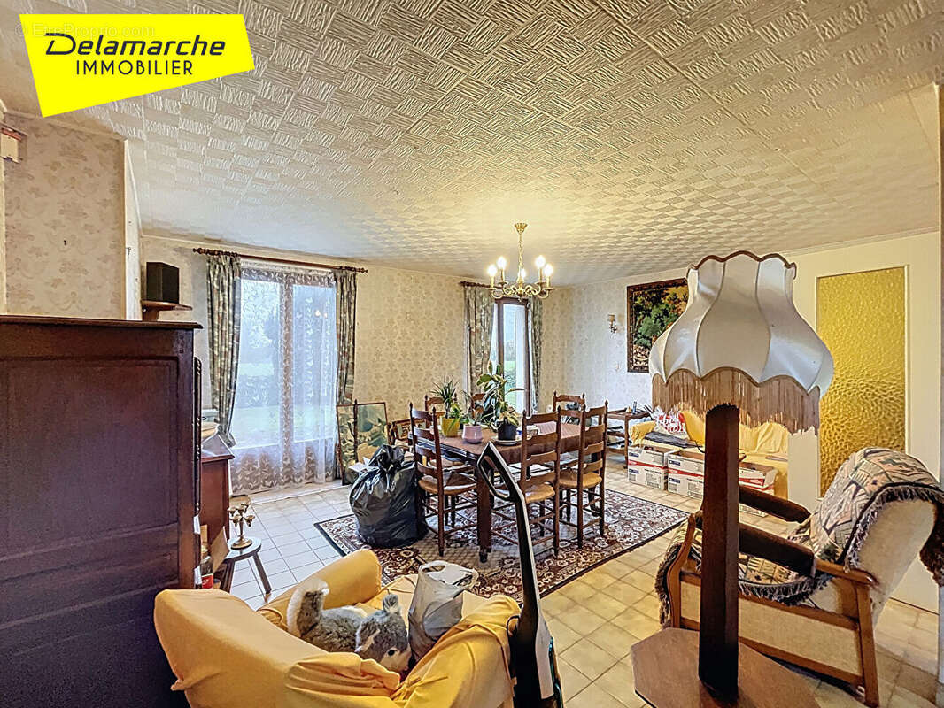 Maison à SAINT-SAUVEUR-LA-POMMERAYE