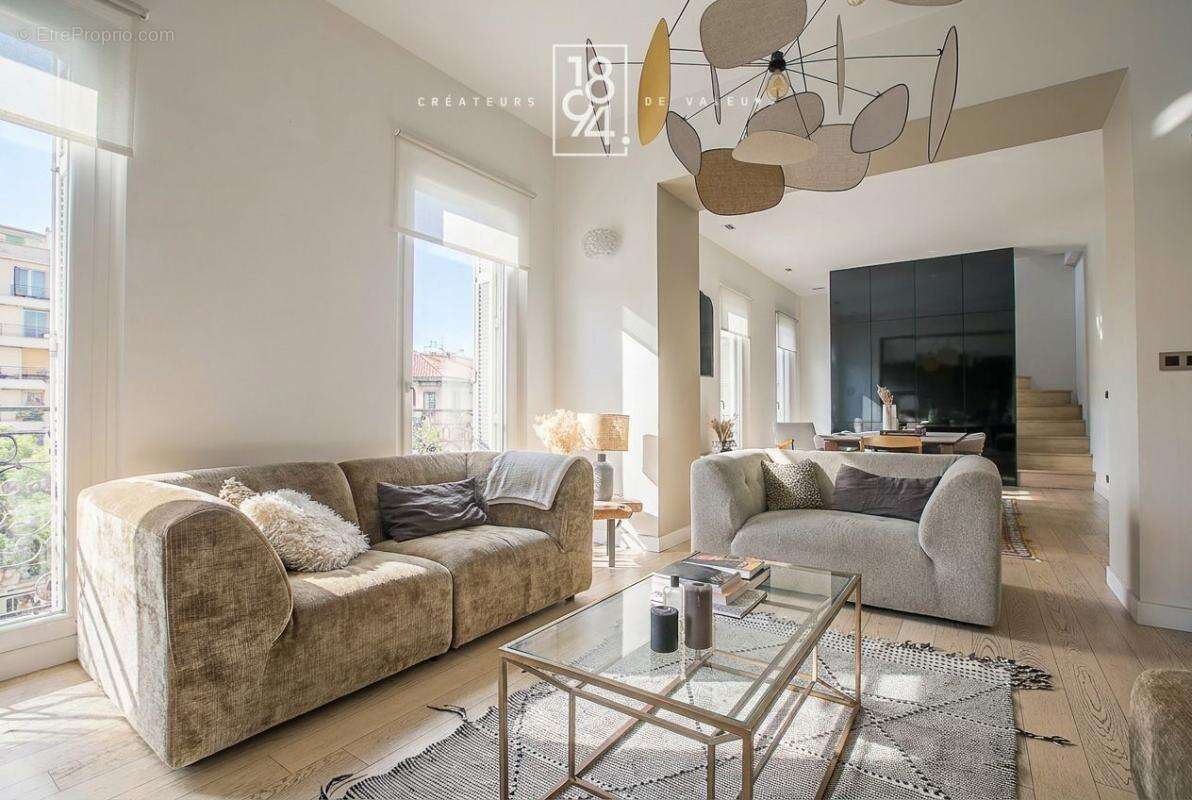 Castellane – Élégant duplex d’architecte avec terrasse – 144 m² dernier étage - photo 5