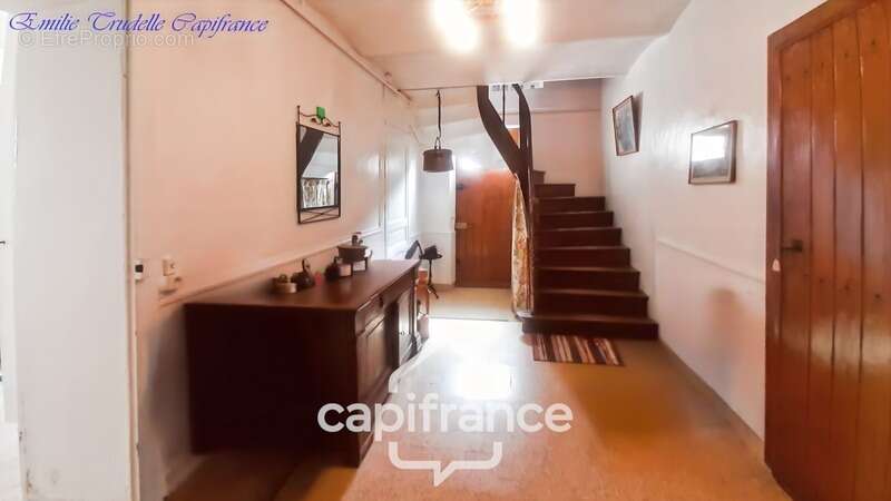 Dpt Sarthe (72), à vendre LA CHAPELLE GAUGAIN maison P8 de 208 m² - Terrain de 1300 m² - photo 16