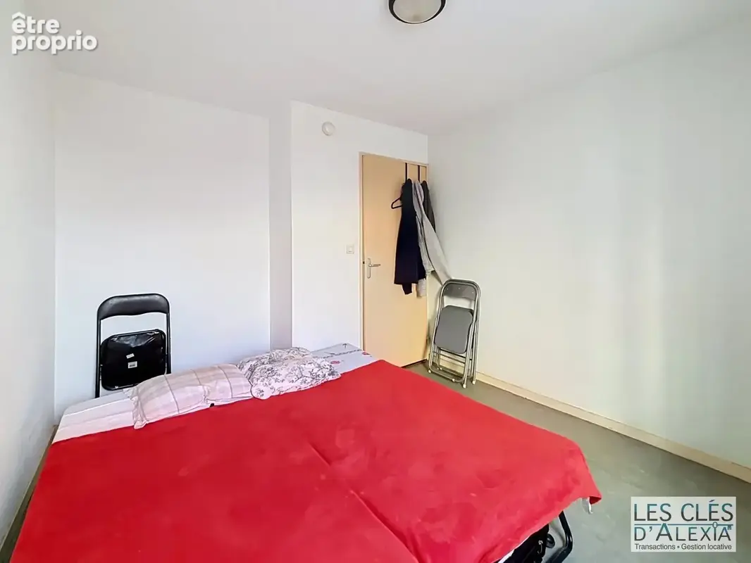 À VENDRE – T1 meublé proche Bellecour  Vendu loué (Idéal investissement) - photo 3