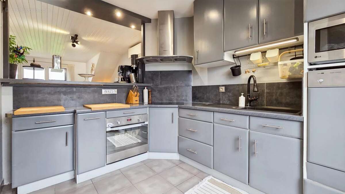 Appartement à VETRAZ-MONTHOUX