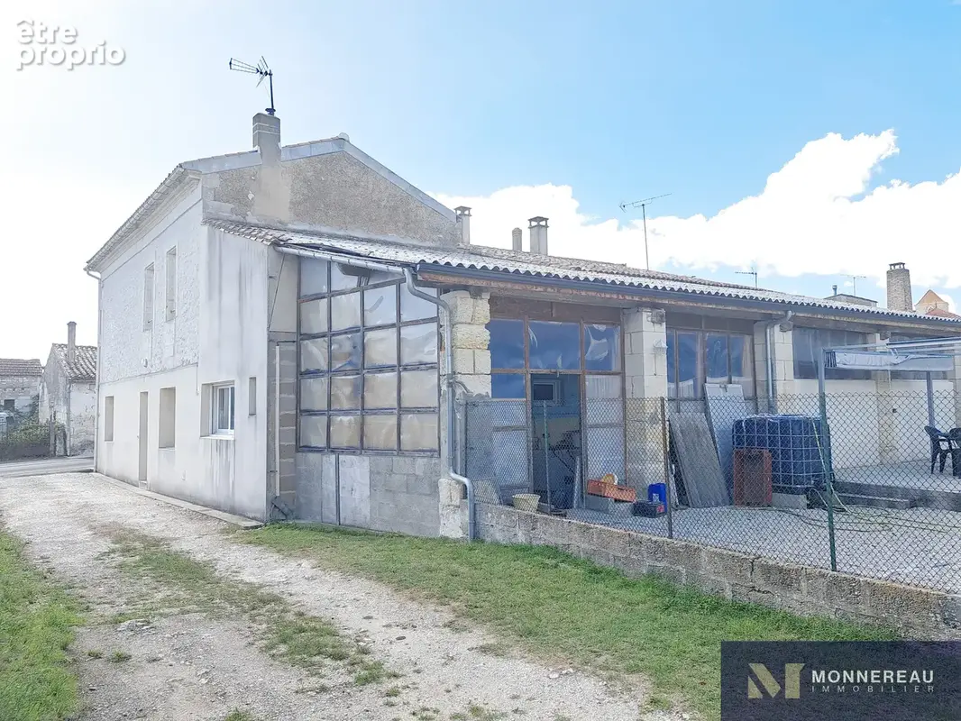 Maison de village  avec jardin et dependance - photo 3