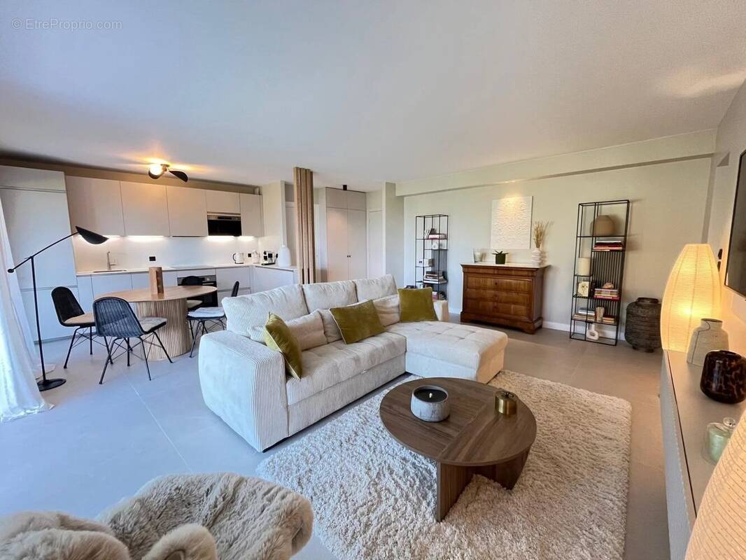 Appartement à LE CANNET