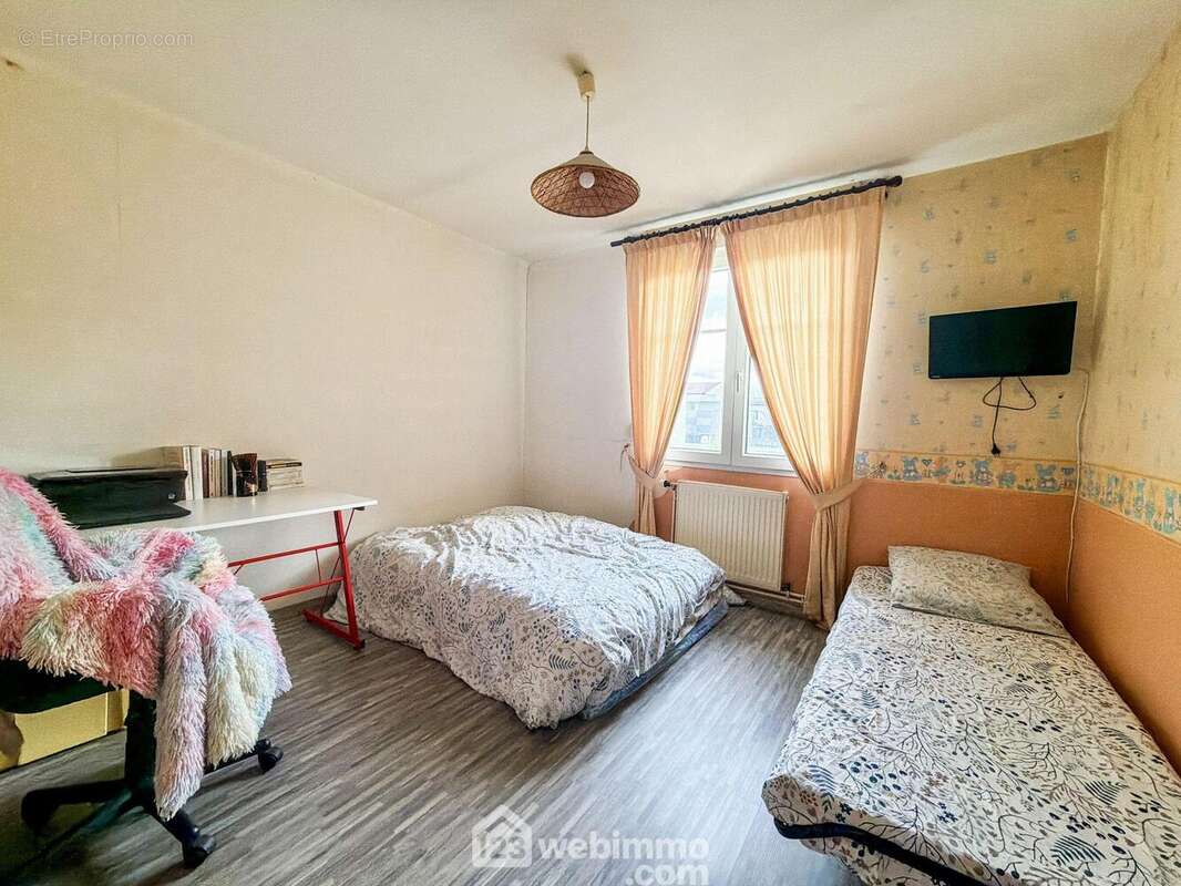 chambre 4 - Maison à VERDUN