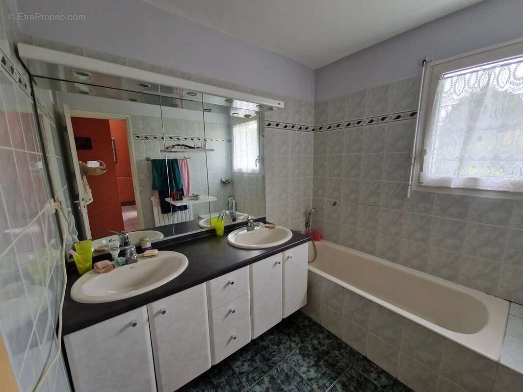 Maison à PLOUGOUMELEN