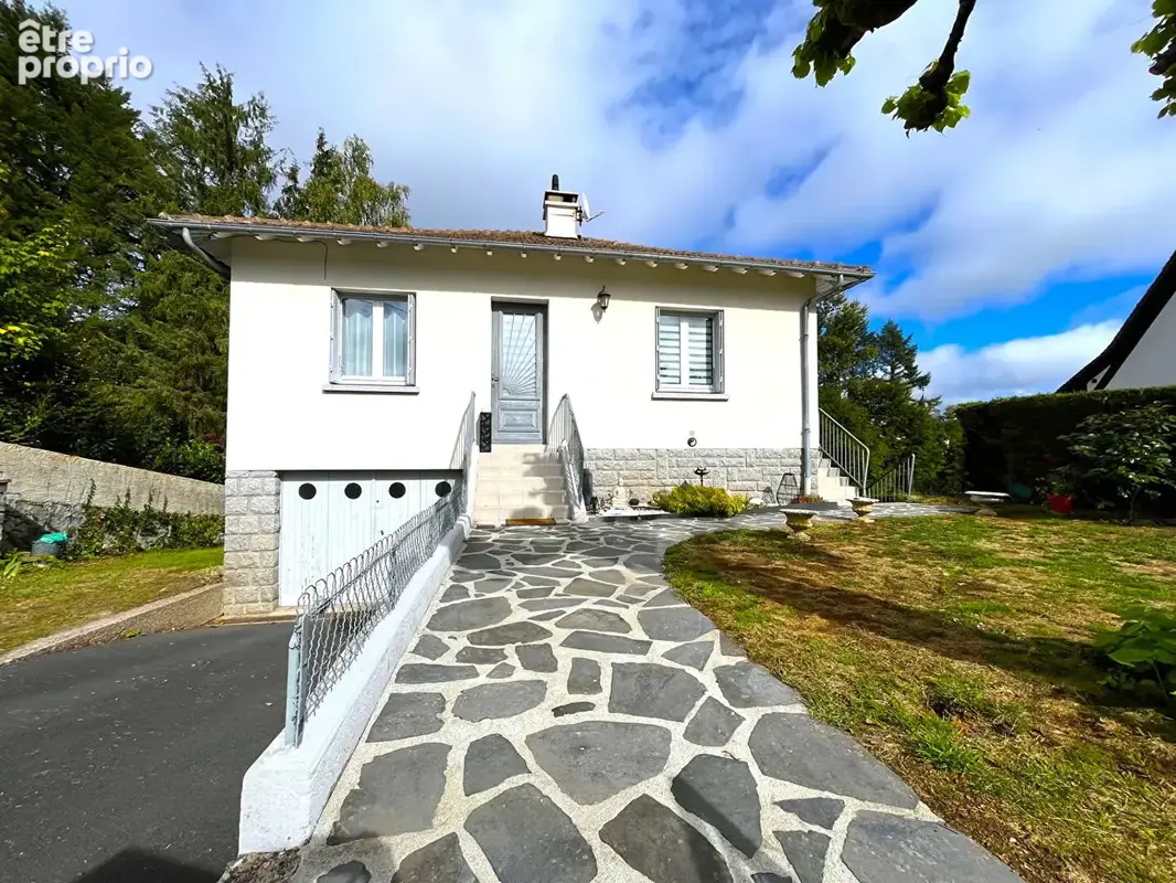 Maison Le Rouget Pers 6 pièce(s) 124 m2 - photo 1