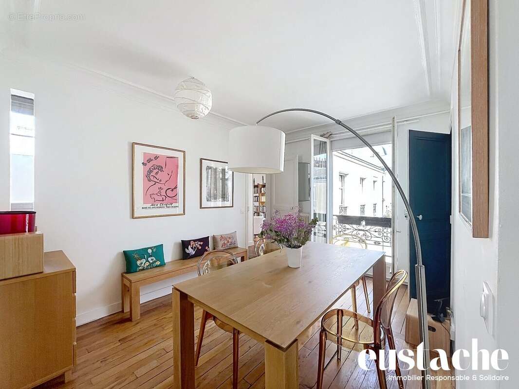 Appartement à PARIS-10E