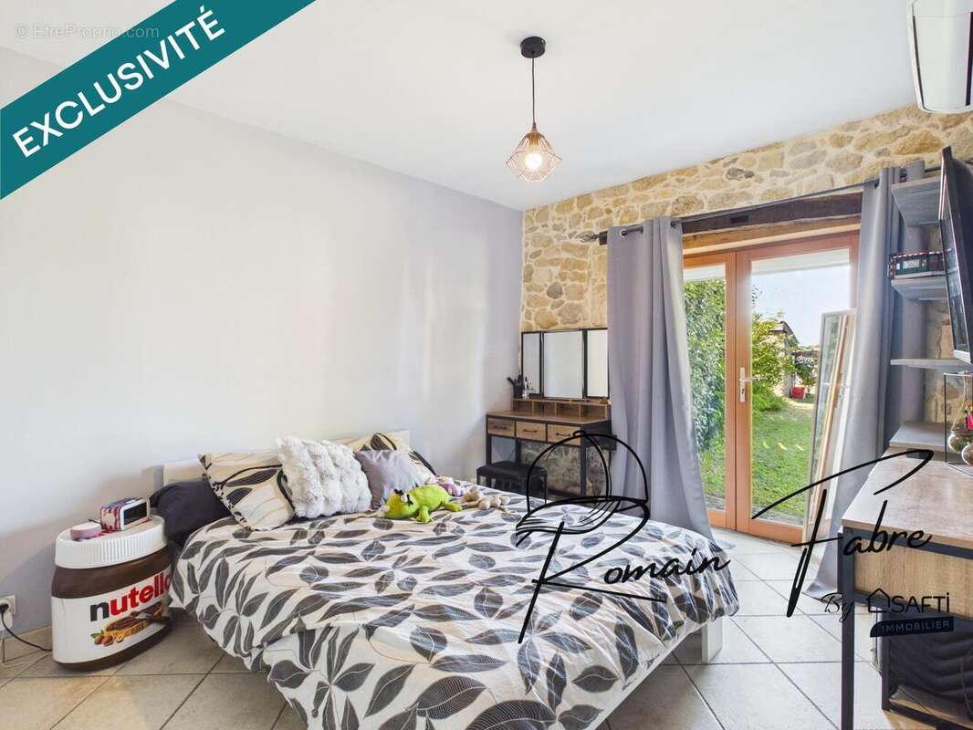 Maison 190 m² à Verac  - photo 6