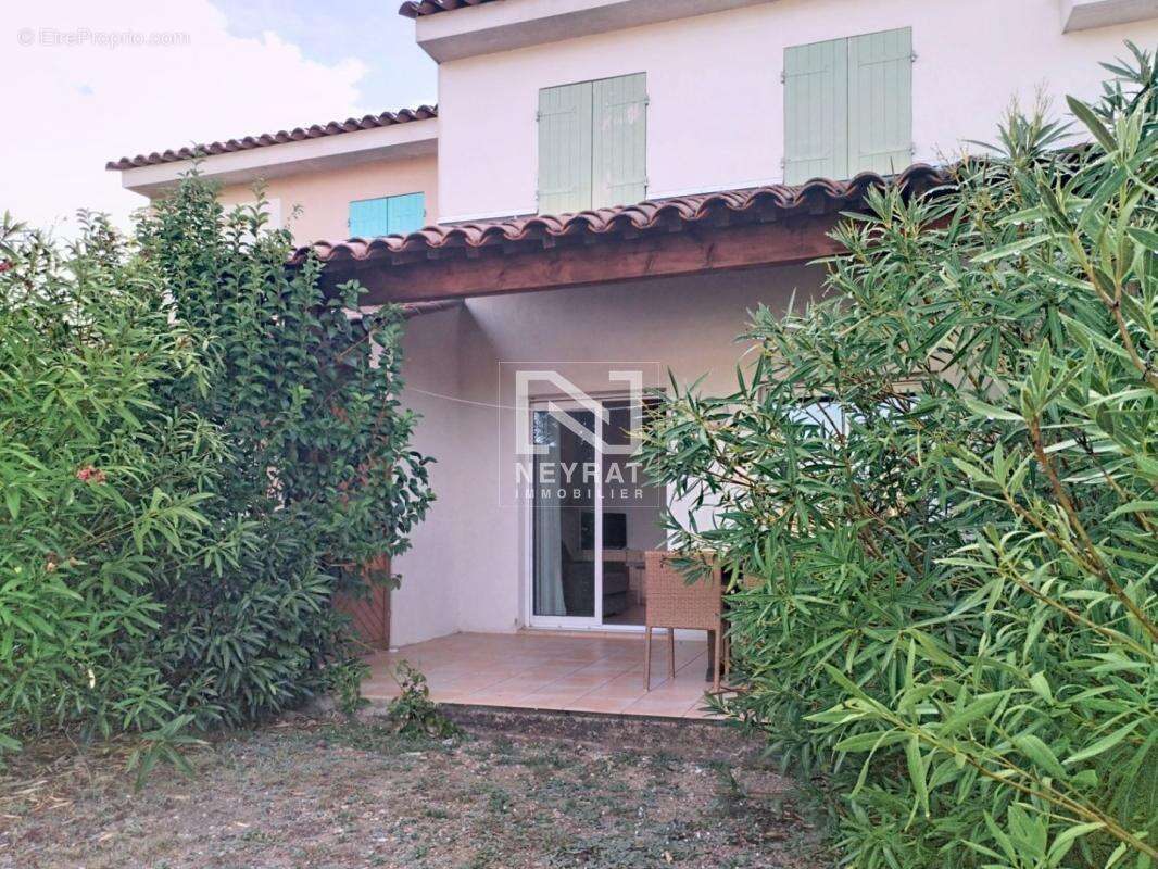 Appartement à MONTAUROUX