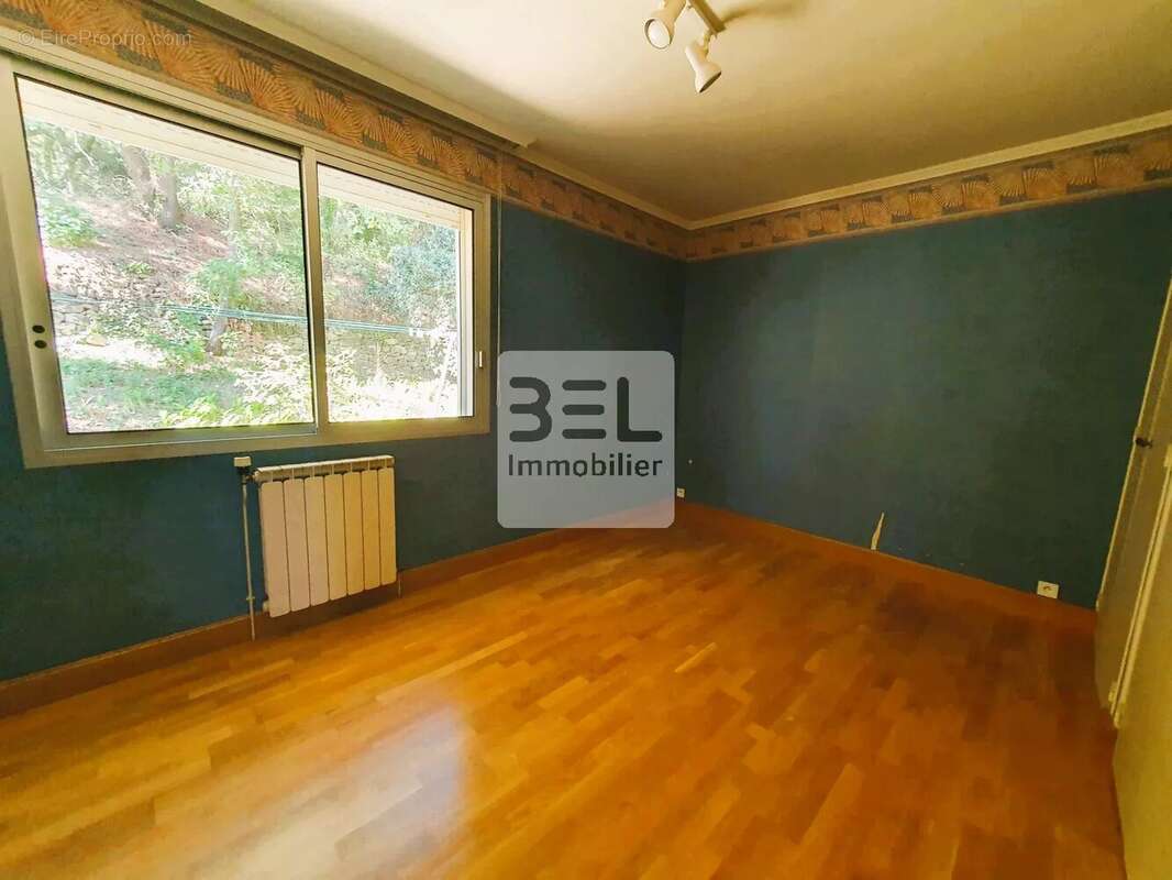 Maison à BAGNOLS-SUR-CEZE