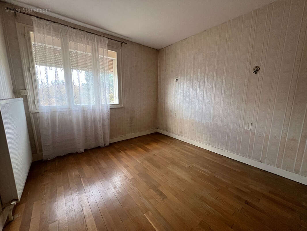 Maison à VELESMES-ESSARTS