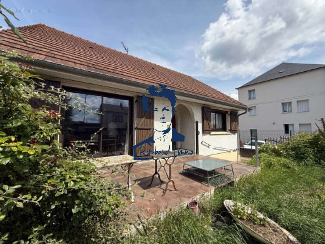 Maison à CHARLEVILLE-MEZIERES