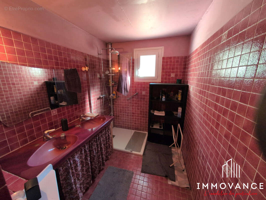 Maison 136 m² à Saint-Clement-De-Riviere  - photo 9