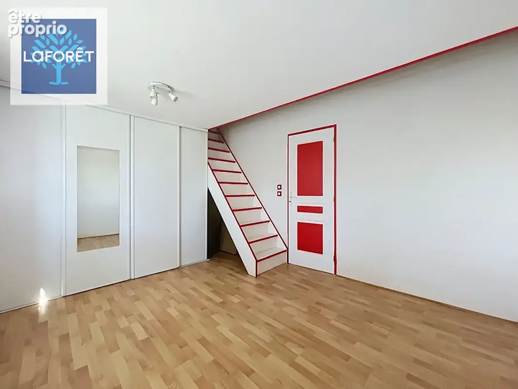 Maison Meriel 5 pièce(s) 87 m2 - photo 9