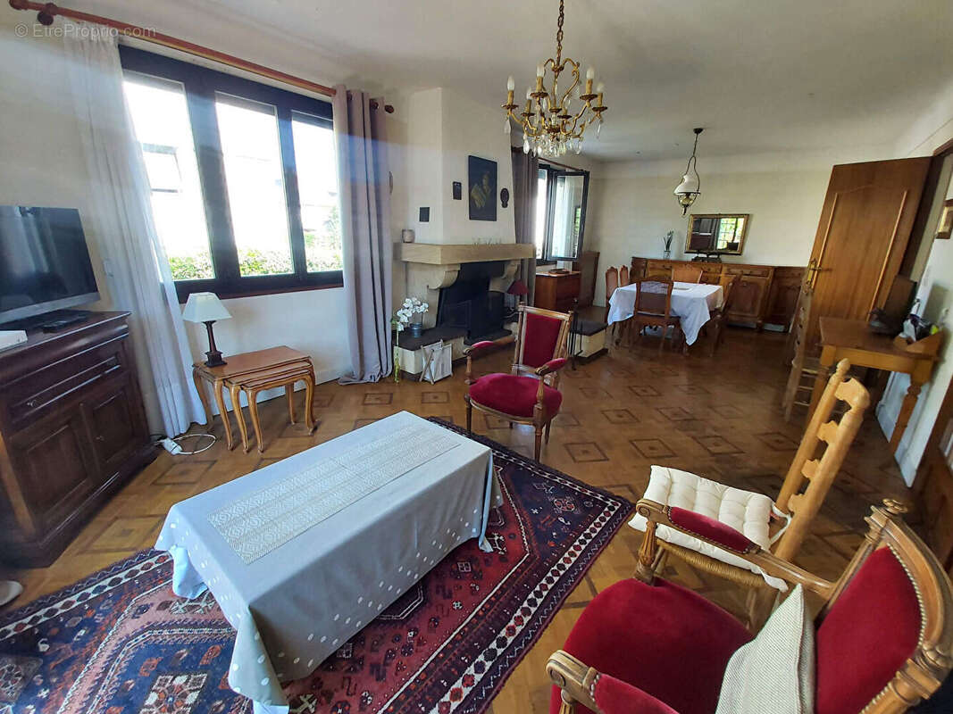 Maison à ROSNY-SOUS-BOIS